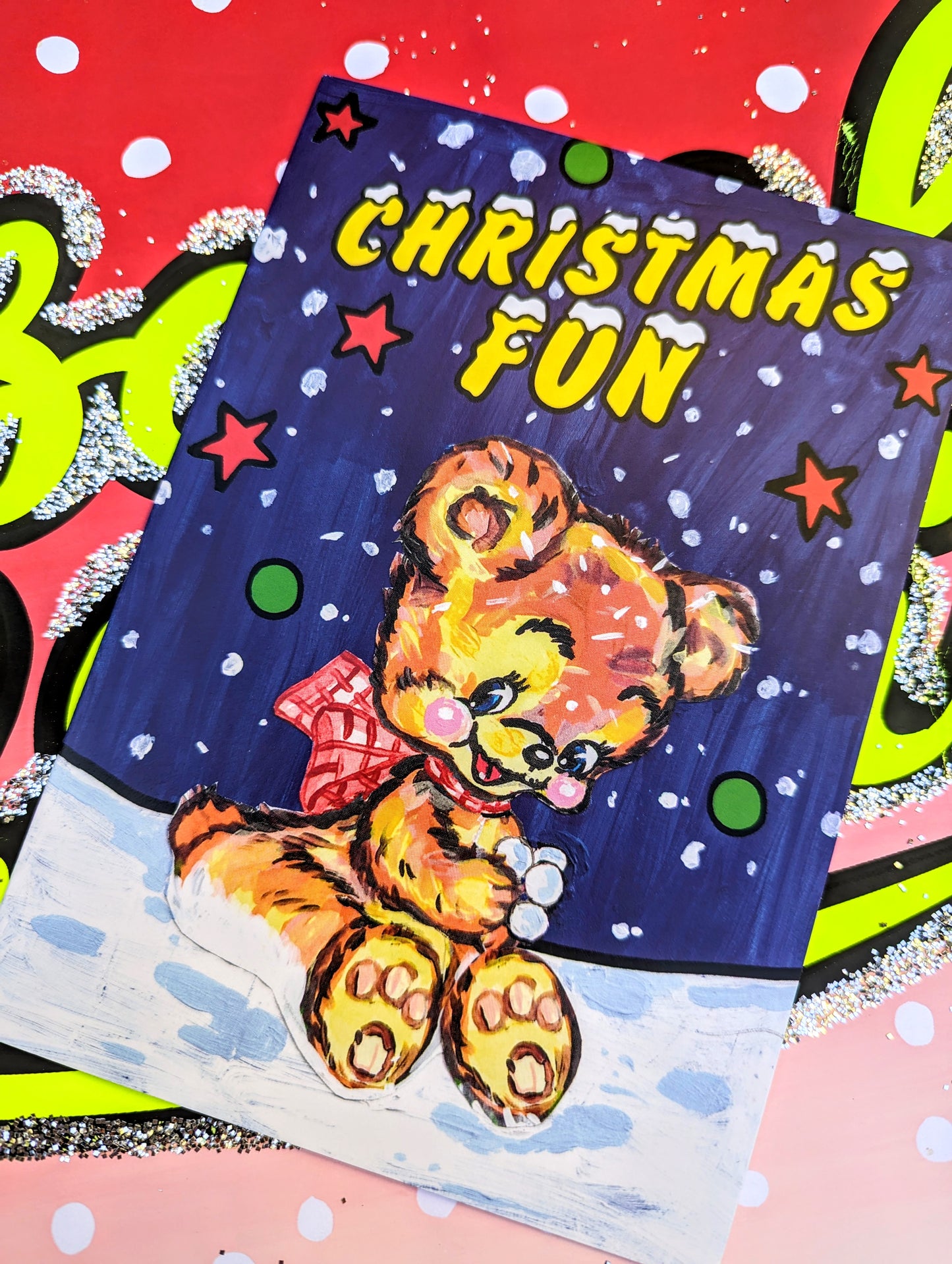 Super cute christmas bear card by our favourite kween of kitsch Magda Archer!
We think these fabulous cards look great framed up too.
single card
Dimensions 12 x 18 cm