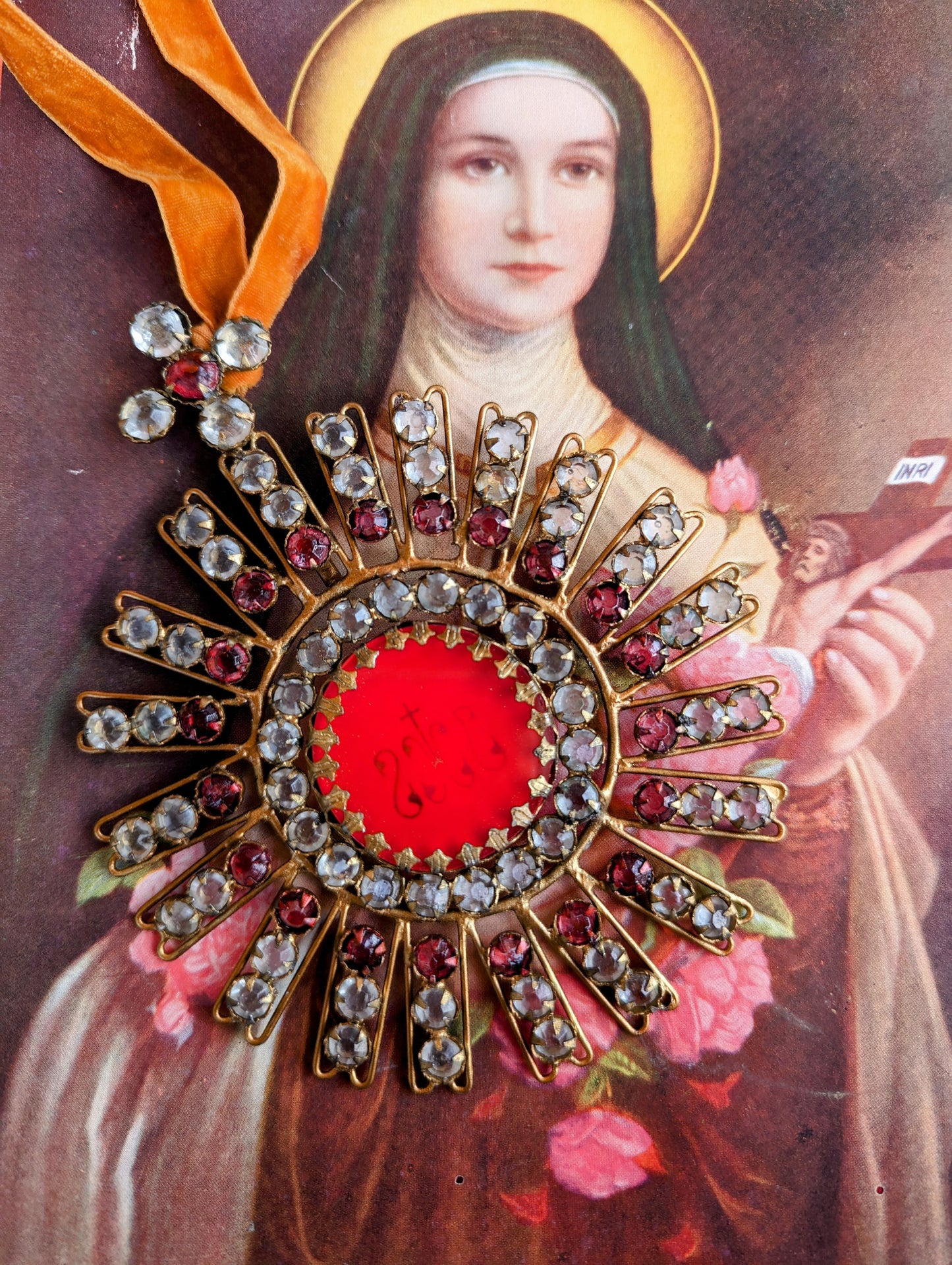 Bejewelled halo chehoma