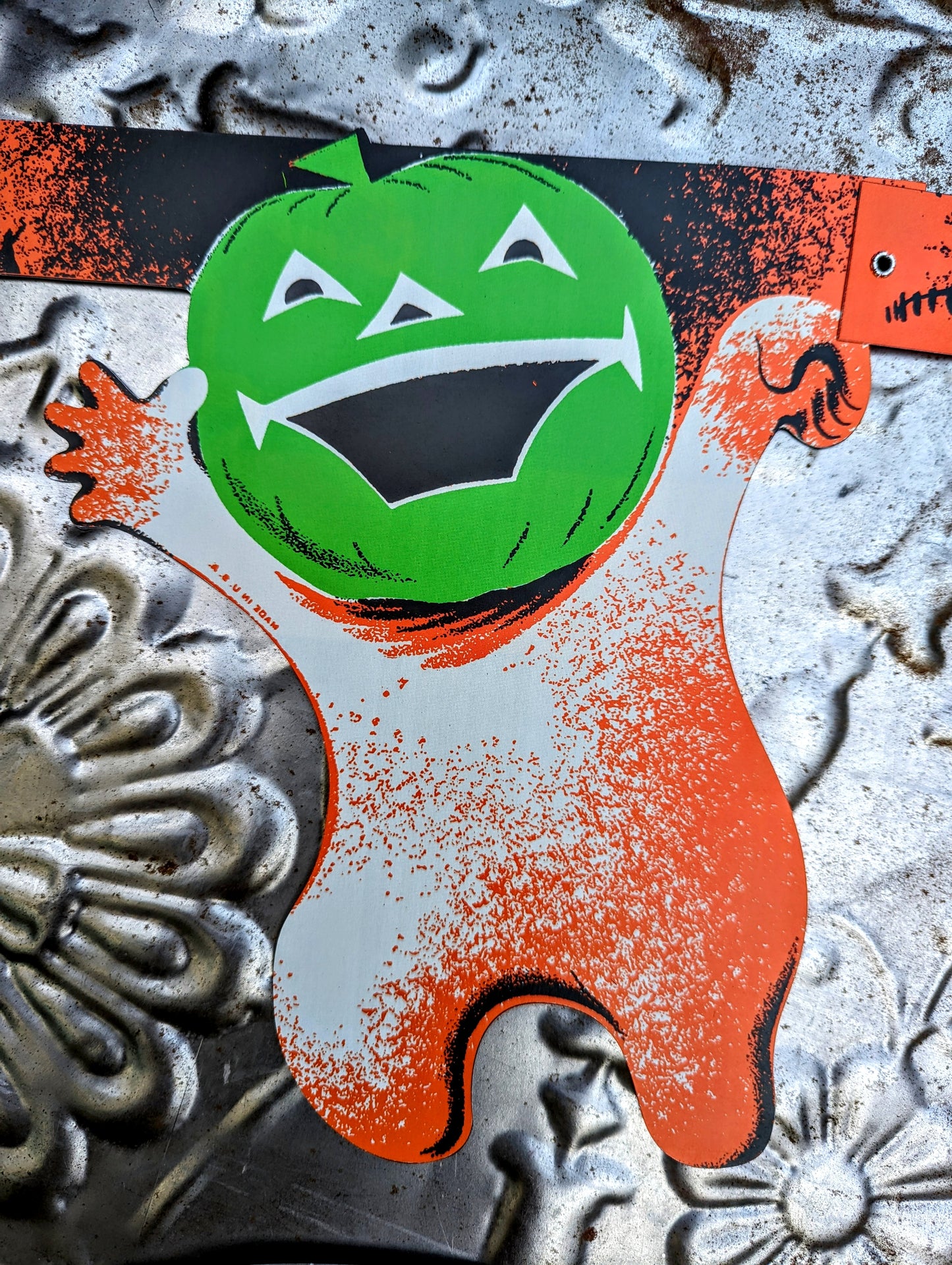 Black cats and beasties garlands