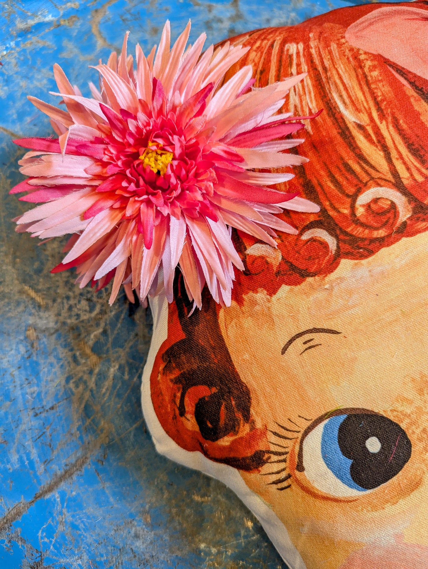 Double claw clip hair flowers - dahlia