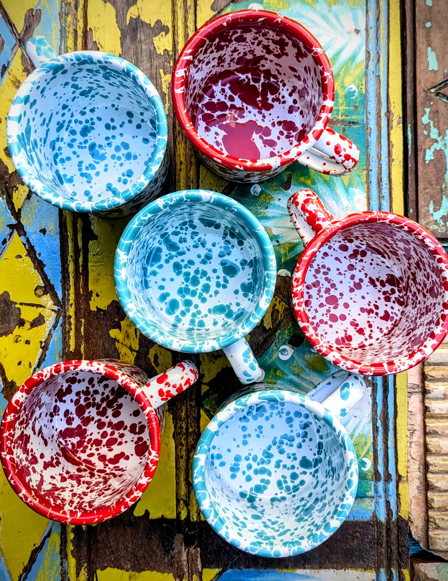 Cheers!!.
Glorious traditional North American splatterware designs on these heavy enamelled mugs, everyday use at home or away!!,and how great will these look on your dresser!!....pretty as well as ridiculously practical!
9 x 9 X 8cm
Enamel on steel
Crow Canyon splatterware enamel