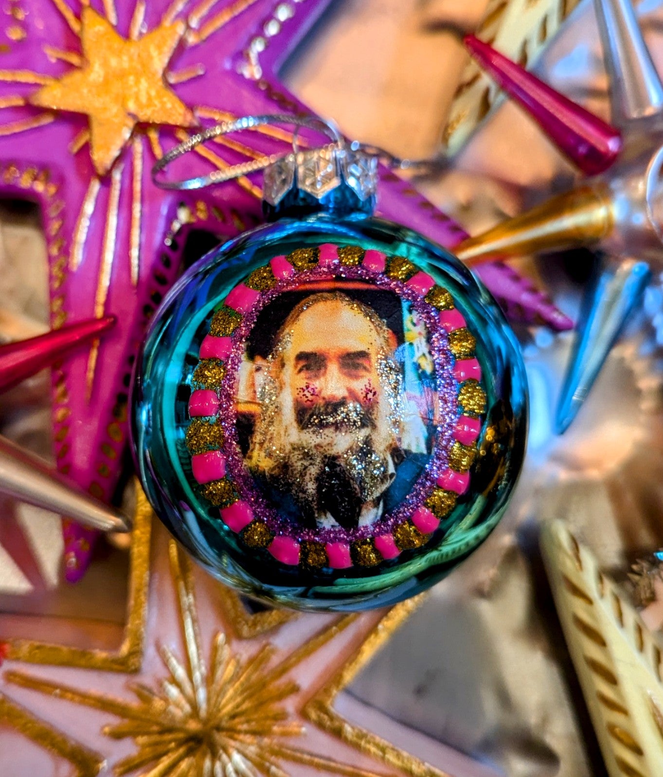Warren Ellis at Blackout glass baubles