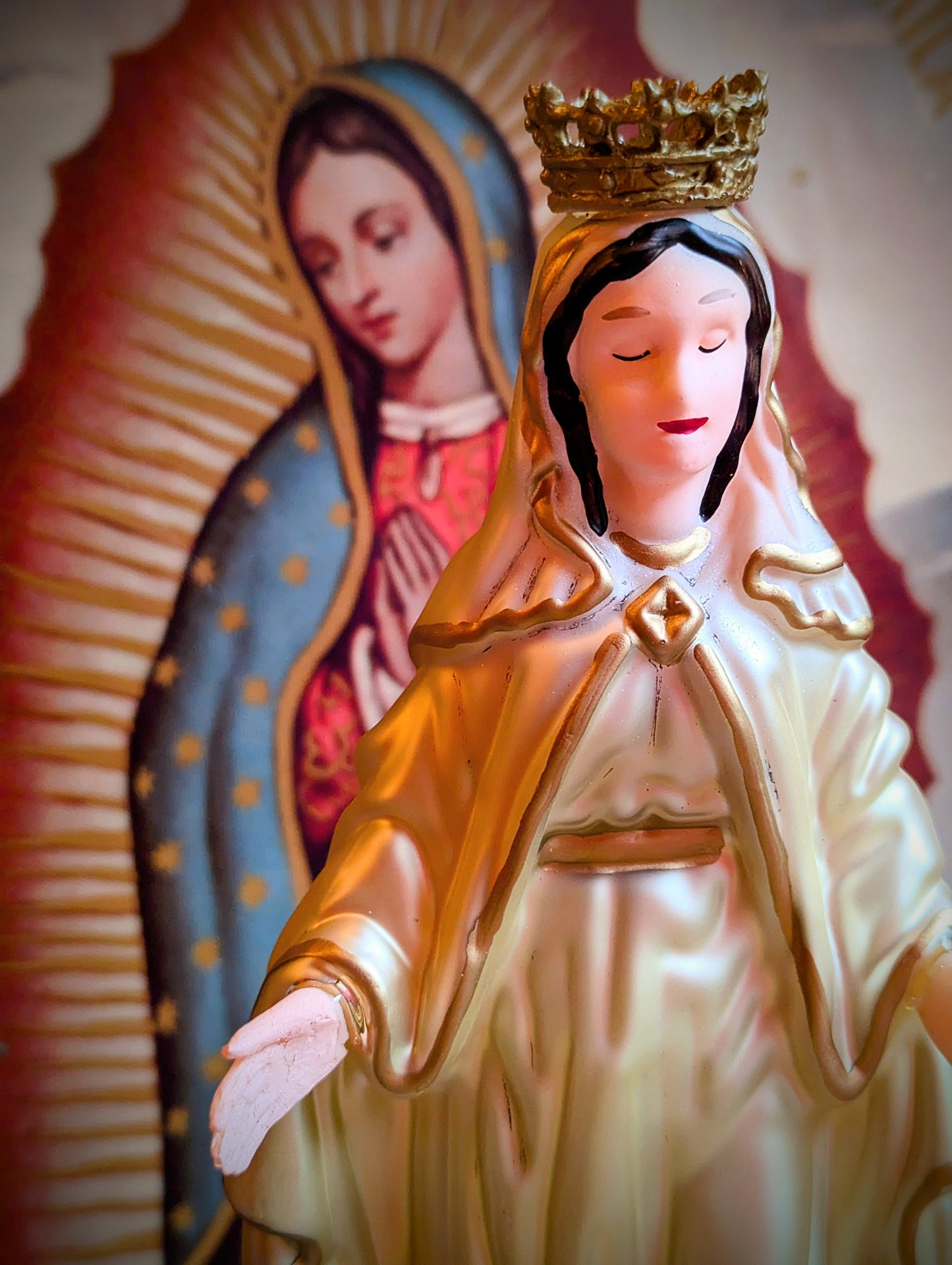 Divine Virgin topper