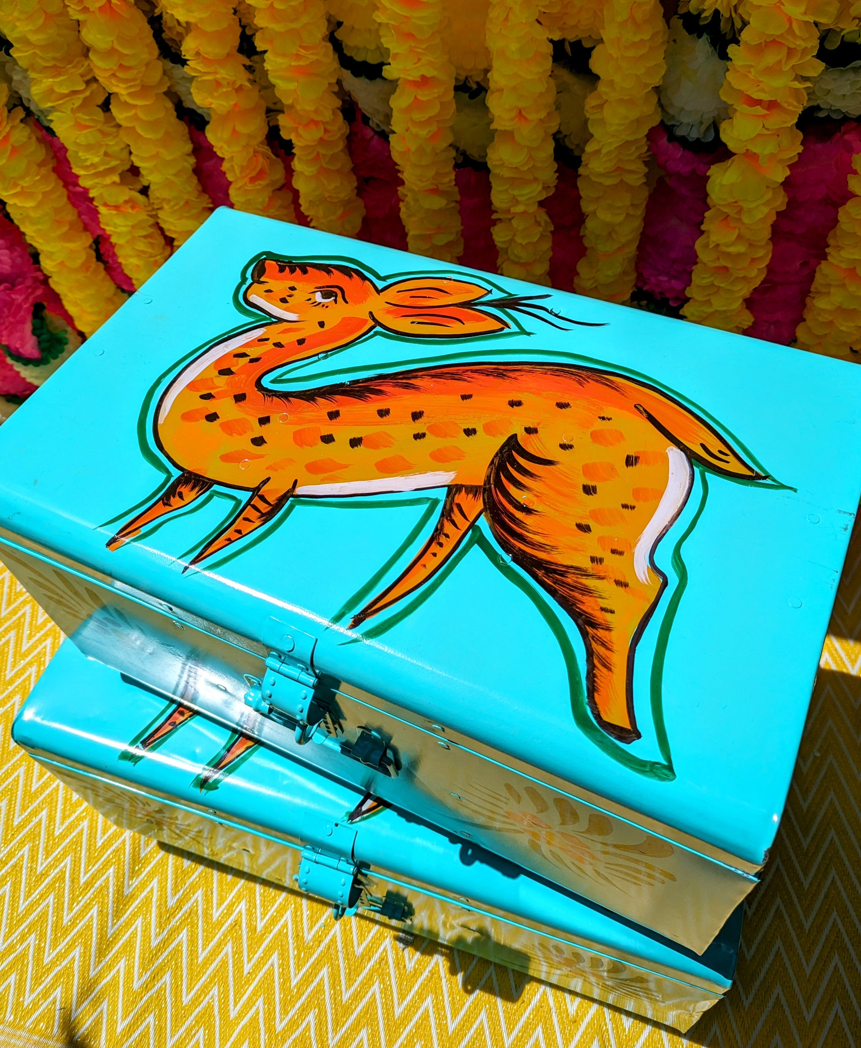 Indian truck art trunks - Bambi