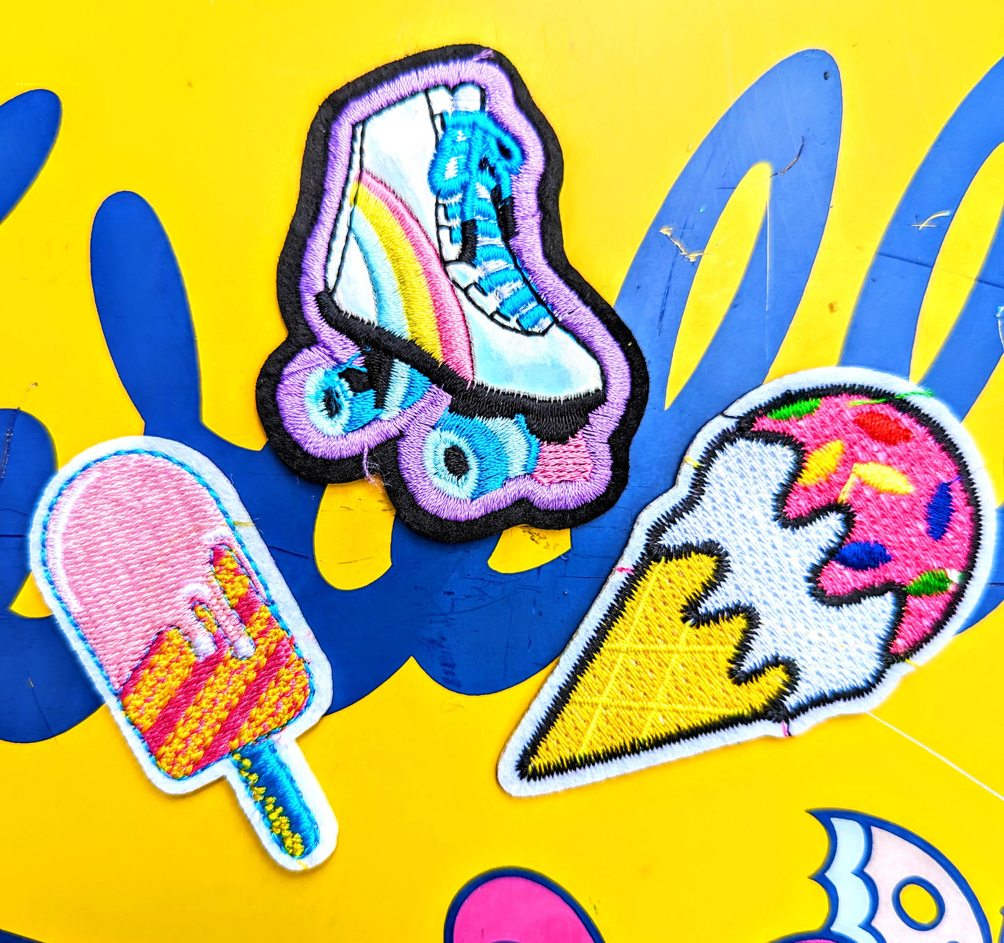 Kitsch eighties summer joy patches