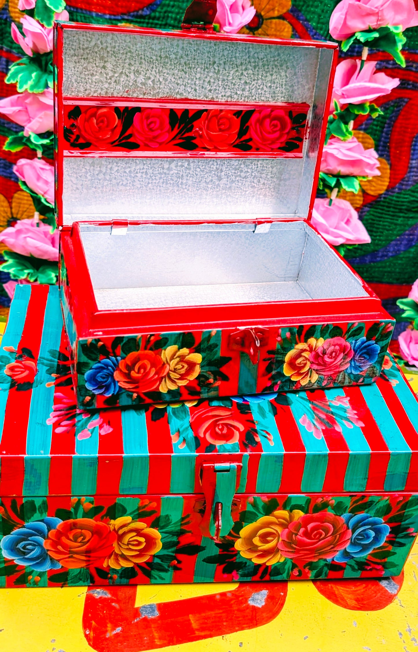 Truck art jewellery/sewing box