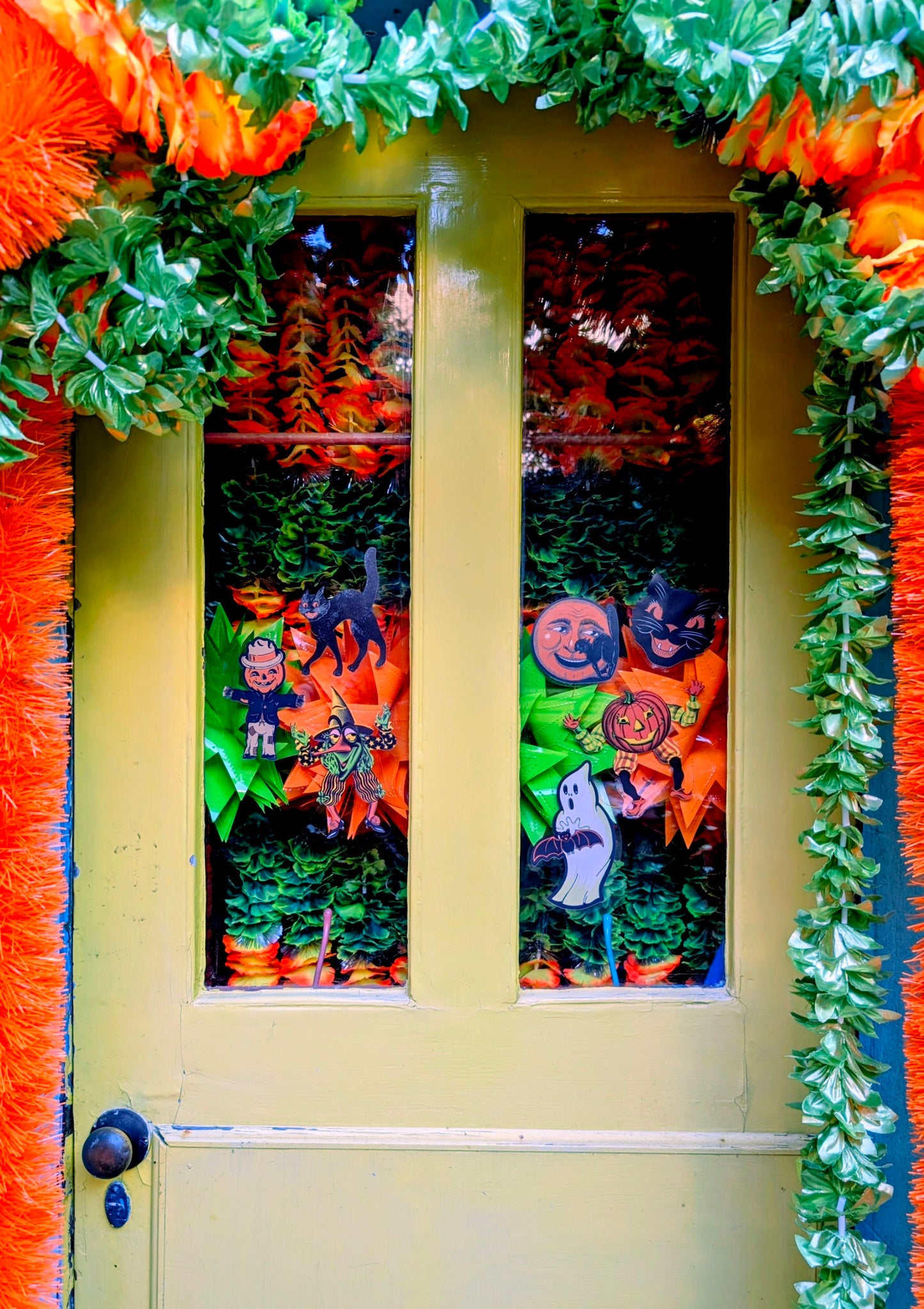 Spooky vintage style window clings