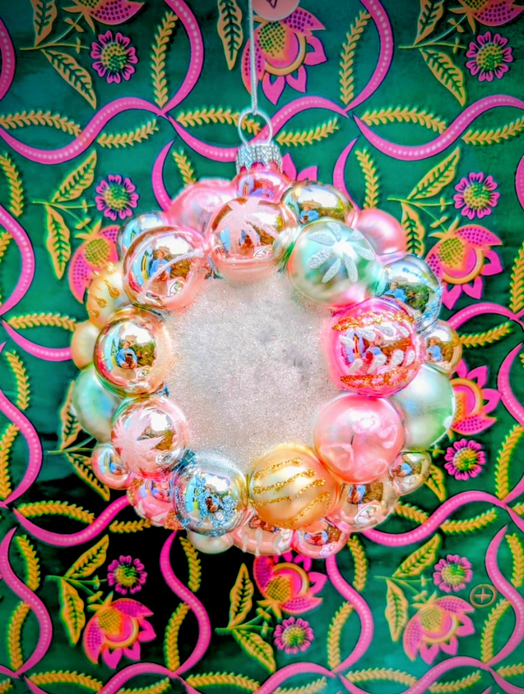 Vintage Xmas wreath bauble