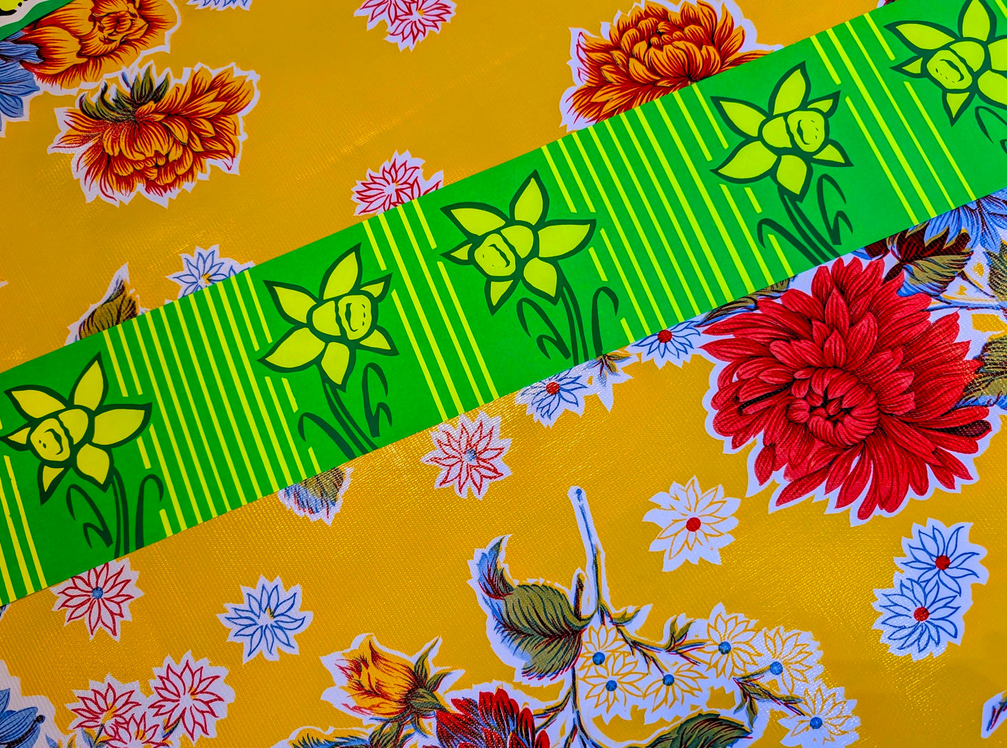 Kitsch Spring banners