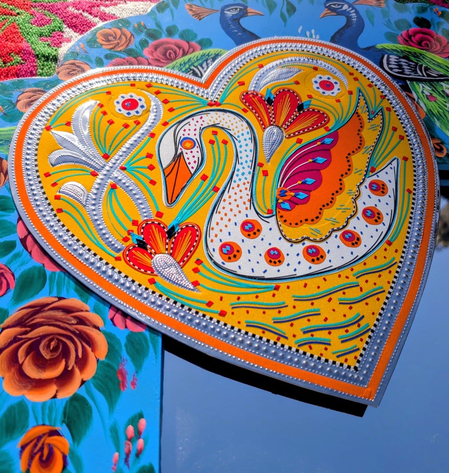 Sweet swan heart plaque