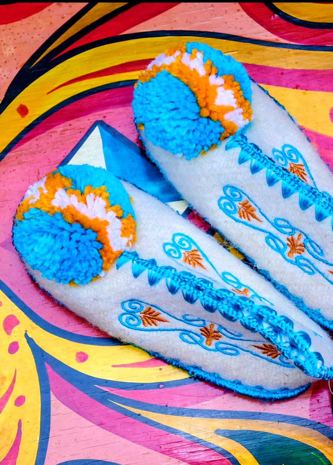 Size 26 Kids Greek slippers