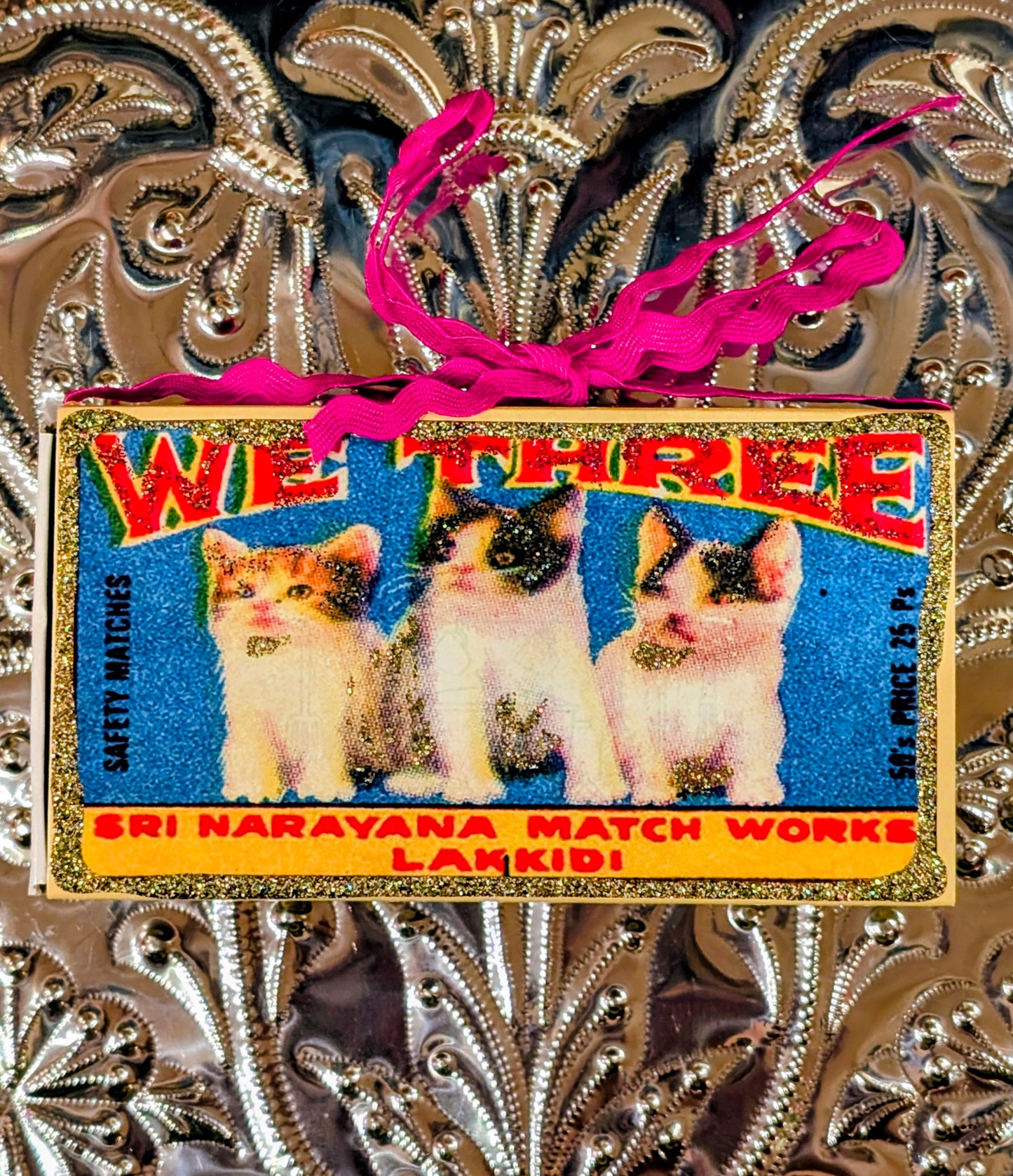 Vintage advertising large matchbox