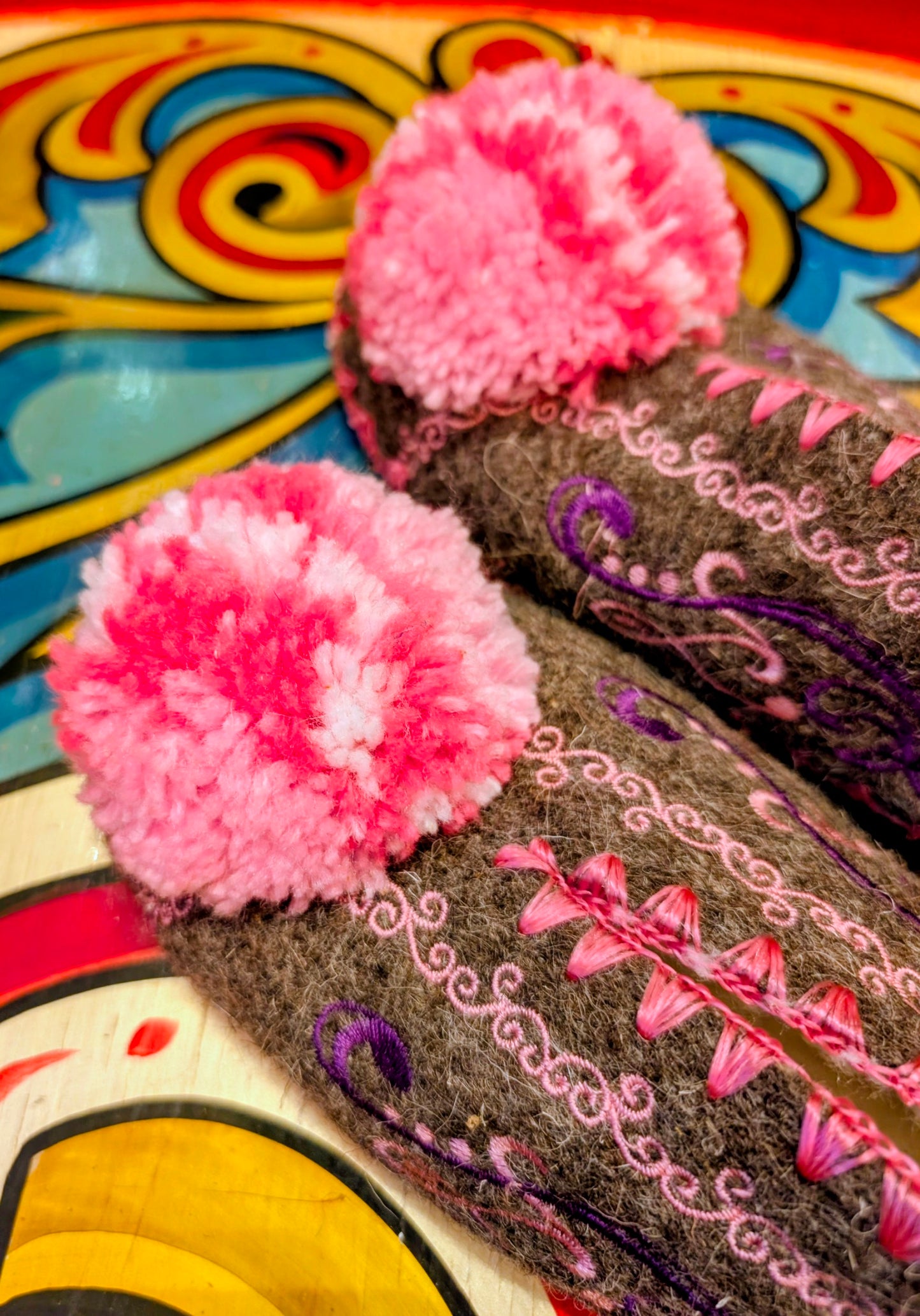 Greek pom pom slippers - size 37