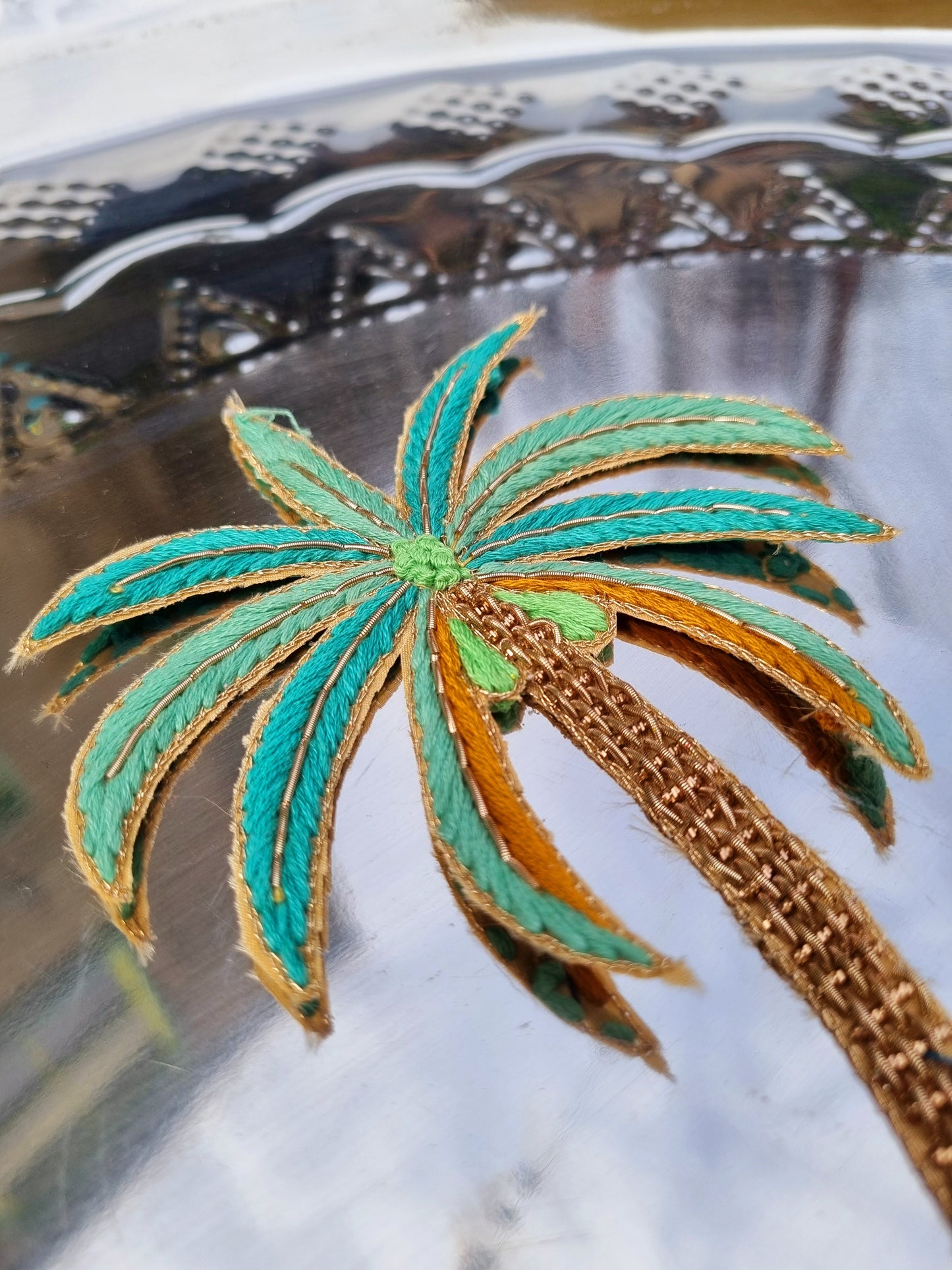 Palm tree patches