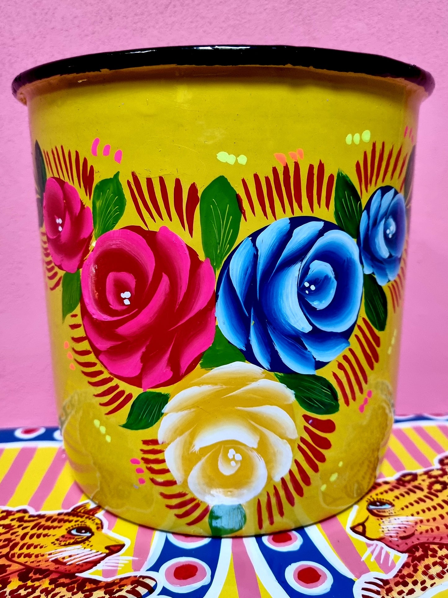 Truck art pot