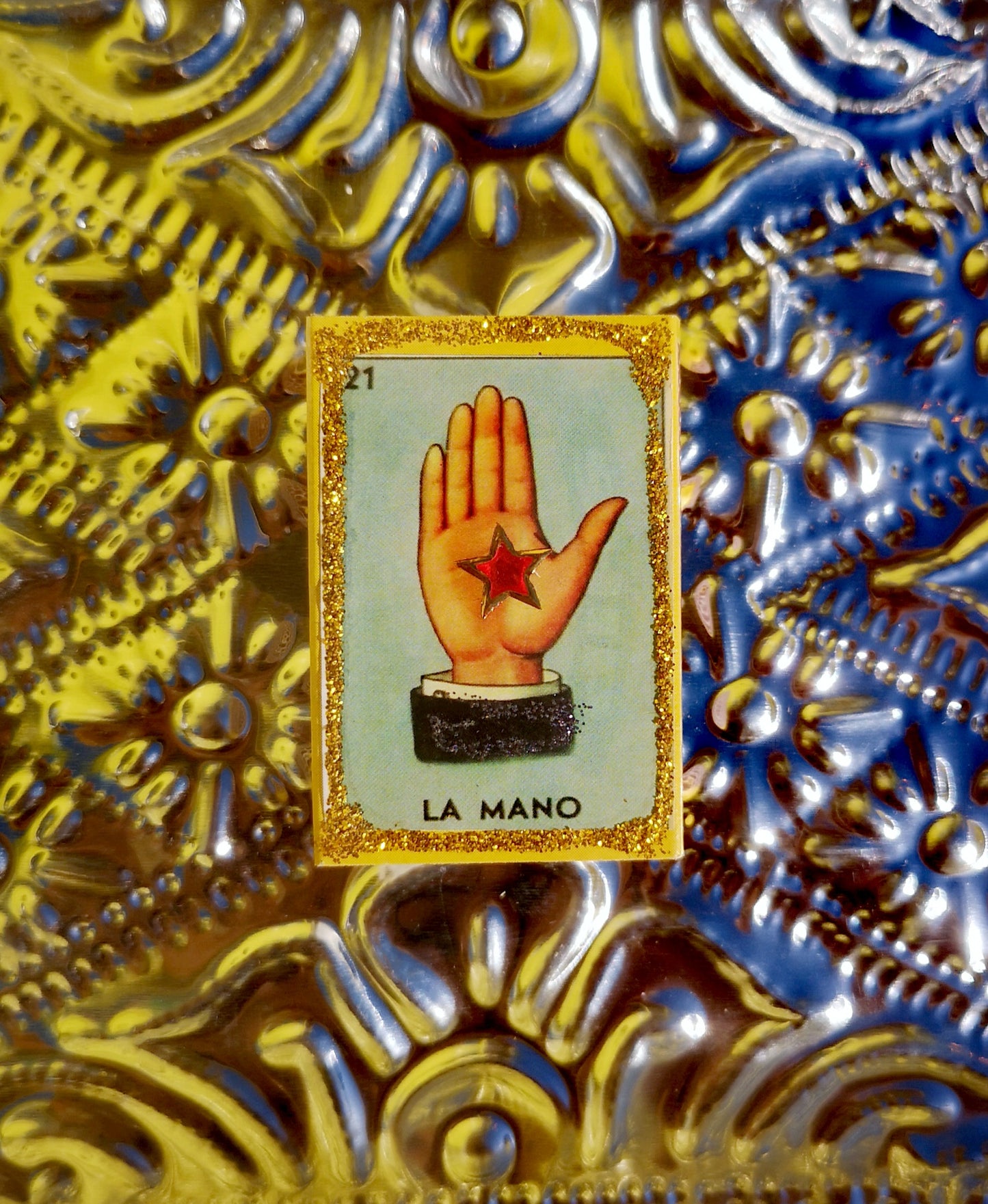 Mini Mexican matchbox hand