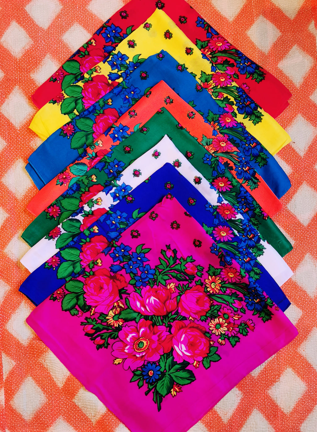 Traditional Russian scarves, fabulous floral folk beauties in a rainbow of  super bright colours, bandana size, these are fab around your hair or your collar! 

70cm Square.

Rayon

