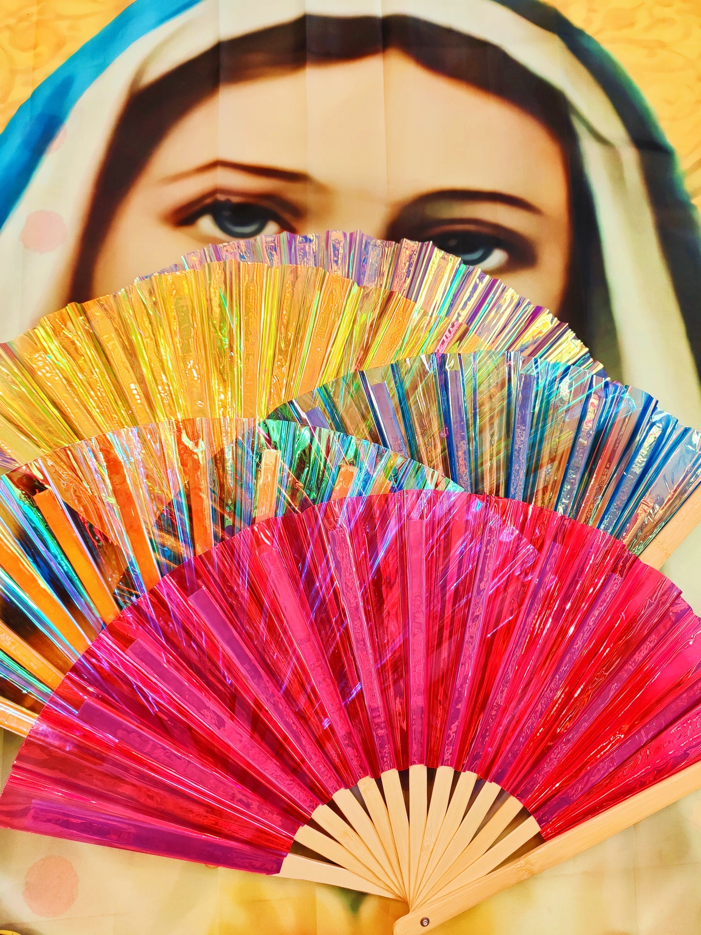 Glam festival fans