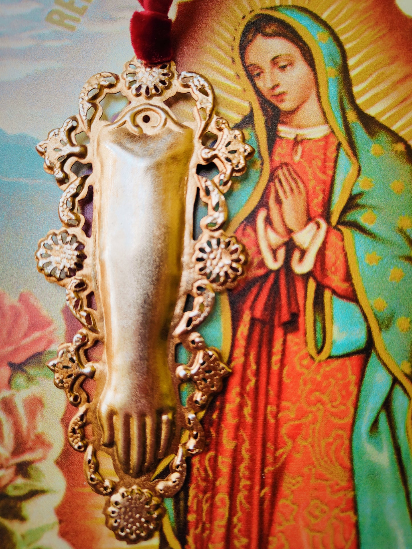 Fancy arm votive