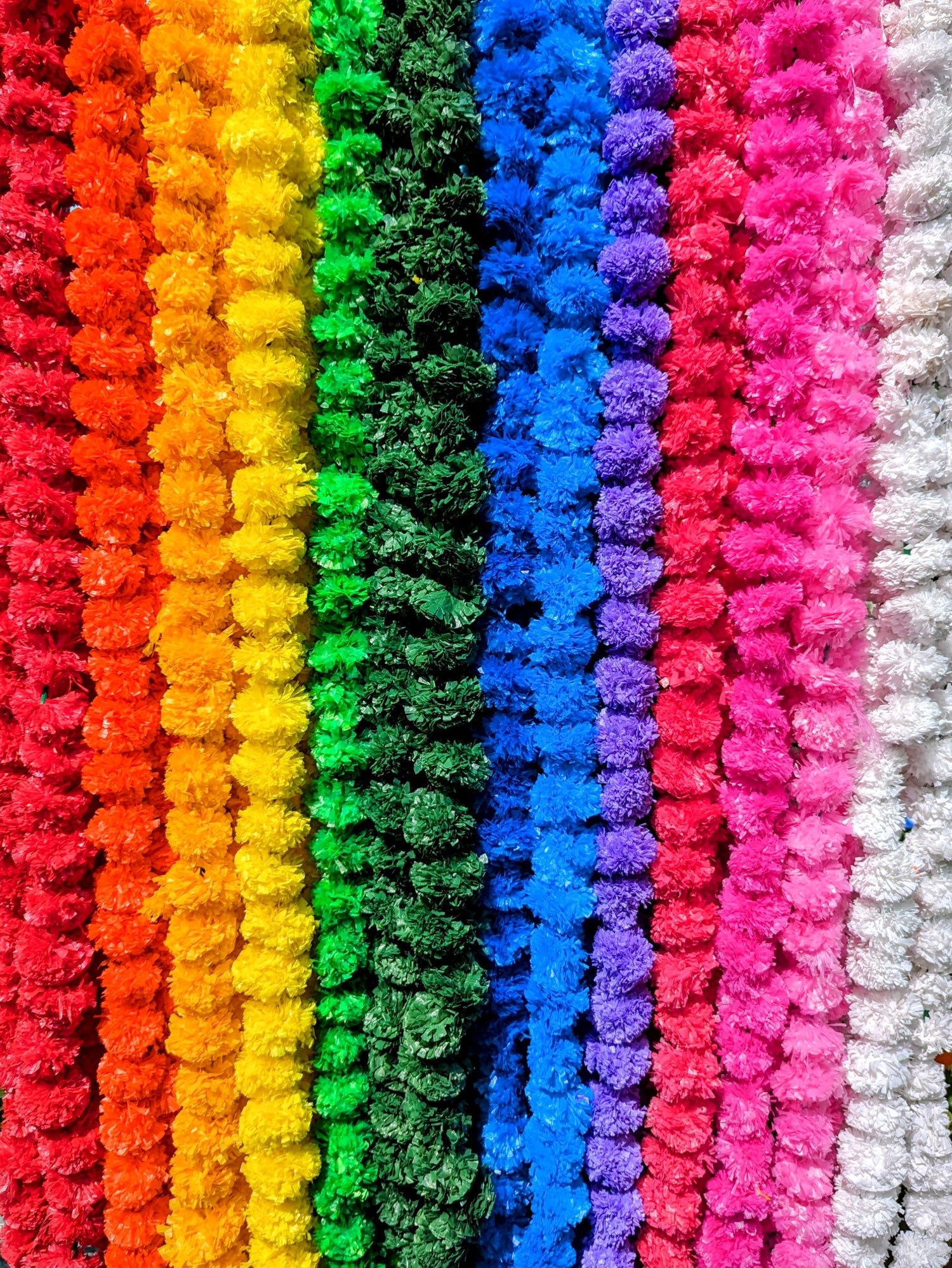 Bunting, Garlands + Hangings -