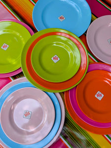 Bright melamine plates