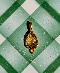 Gold plated luscious stones