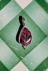 Luscious pendants in silver