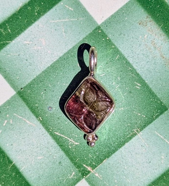 Luscious pendants in silver