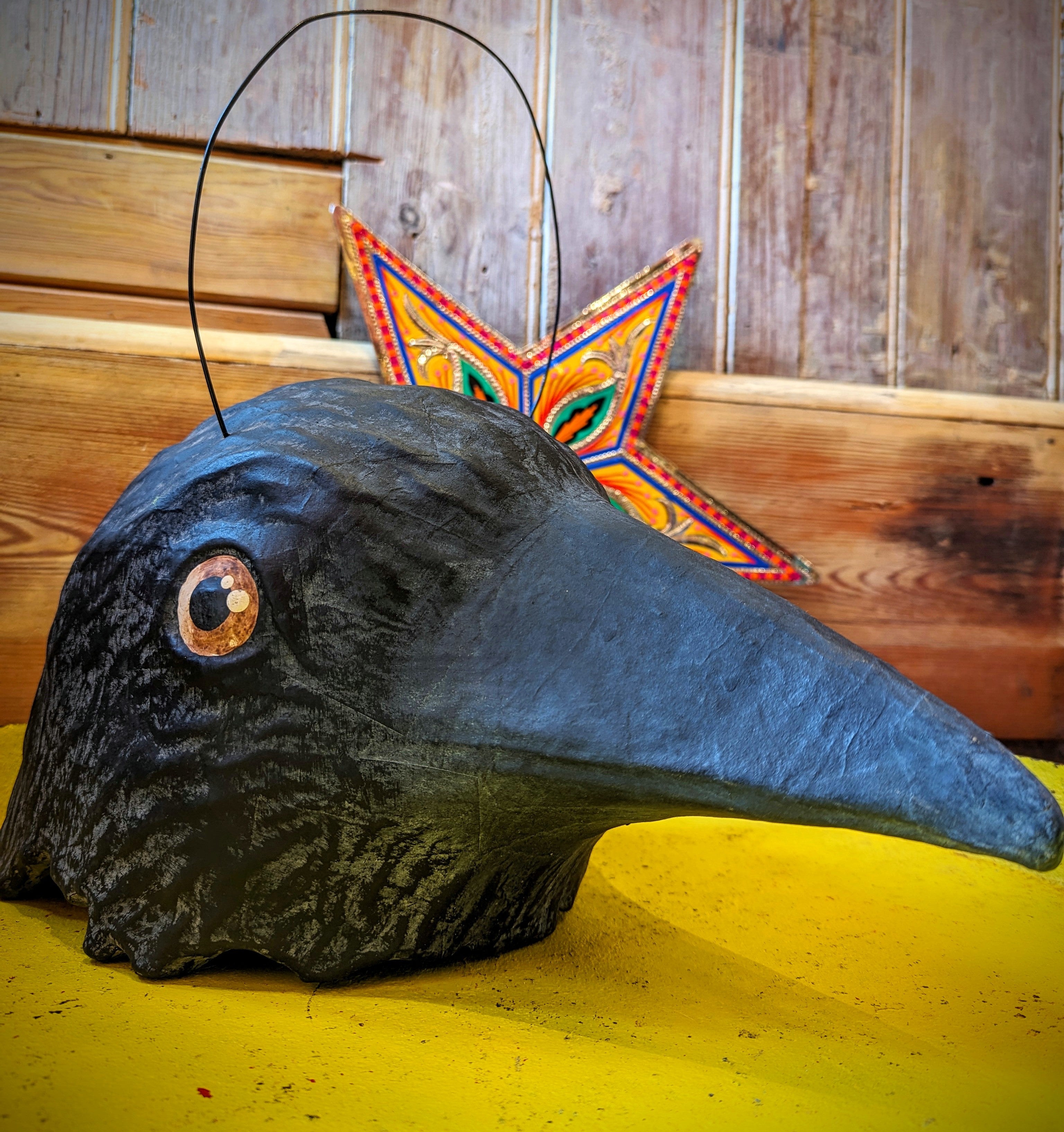 Massive ,stunning Raven American vintage style candy buckets! Gorgeously hand made and  hanpainted with a super cheeky, beady eye!...this candy bucket would make a fantastic decoration indoors all year round!, embrace the dark side!!

Handmade in the Philippines

Wire, paper mache, plaster

