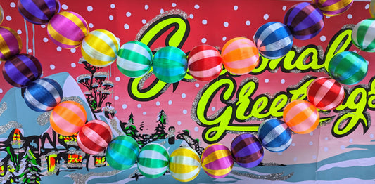 A glorious 1960s vintage style rainbow coloured satin thread big beaded garland of joy!!

185 cm long, , beads 4cm diameter

Due to the nature of the product and materials,some threads may fluff a little.

 

Cody Foster and co
