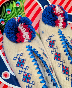 Greek pom pom slippers 39
