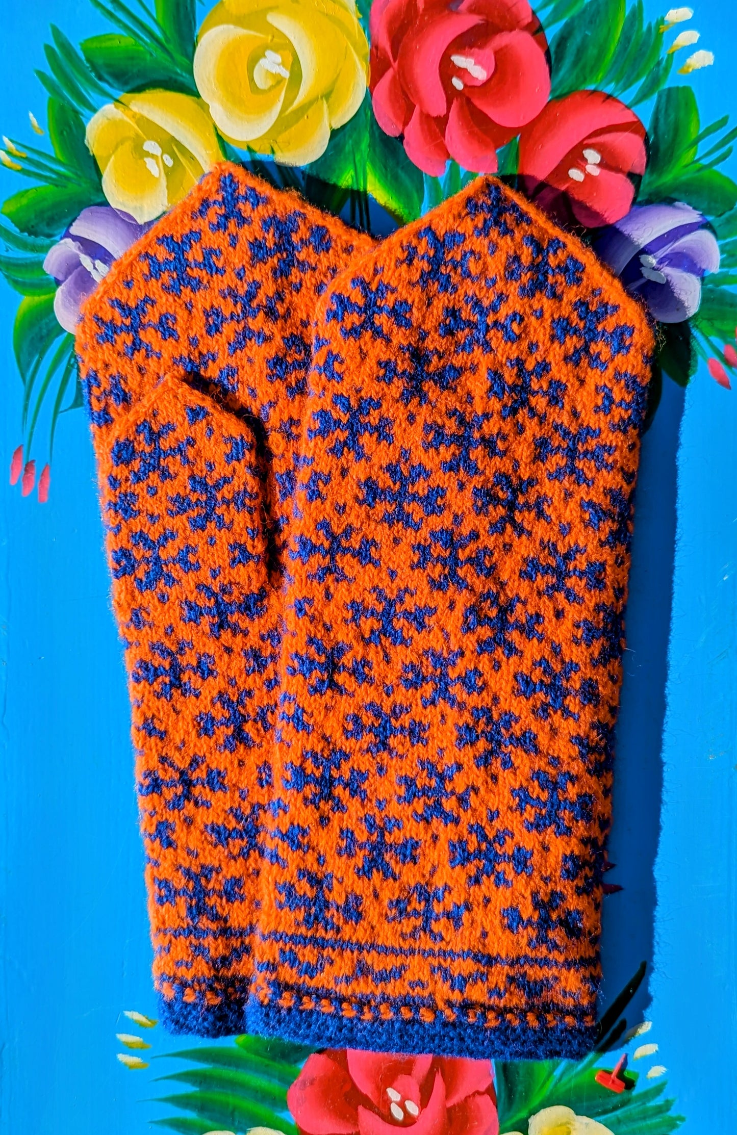 Handknitted folkart Mittens