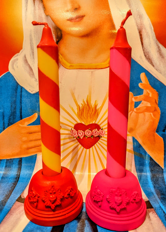 Beautiful hand poured plaster candle holders featuring the Sacred heart of the Virgin, and painted in the BEST colours! 

Dimensions 7cm x 7cm x 5cm

Made in France
