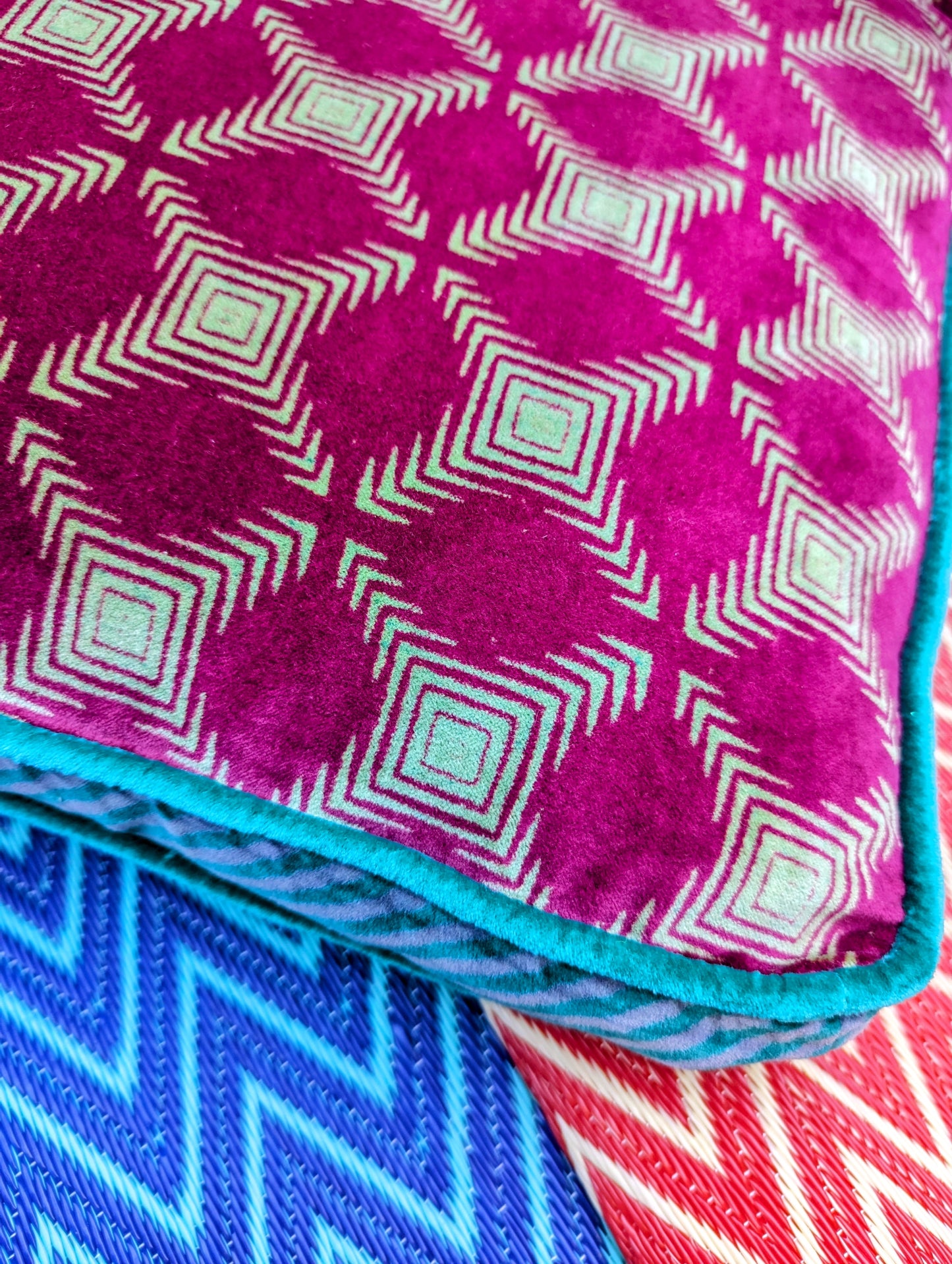 Cotton velvet geometric seat cushion