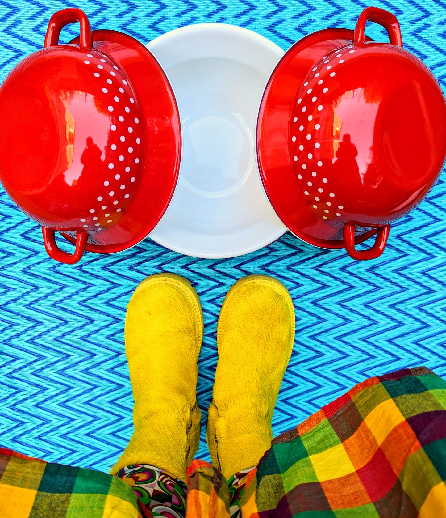 Polka red enamel