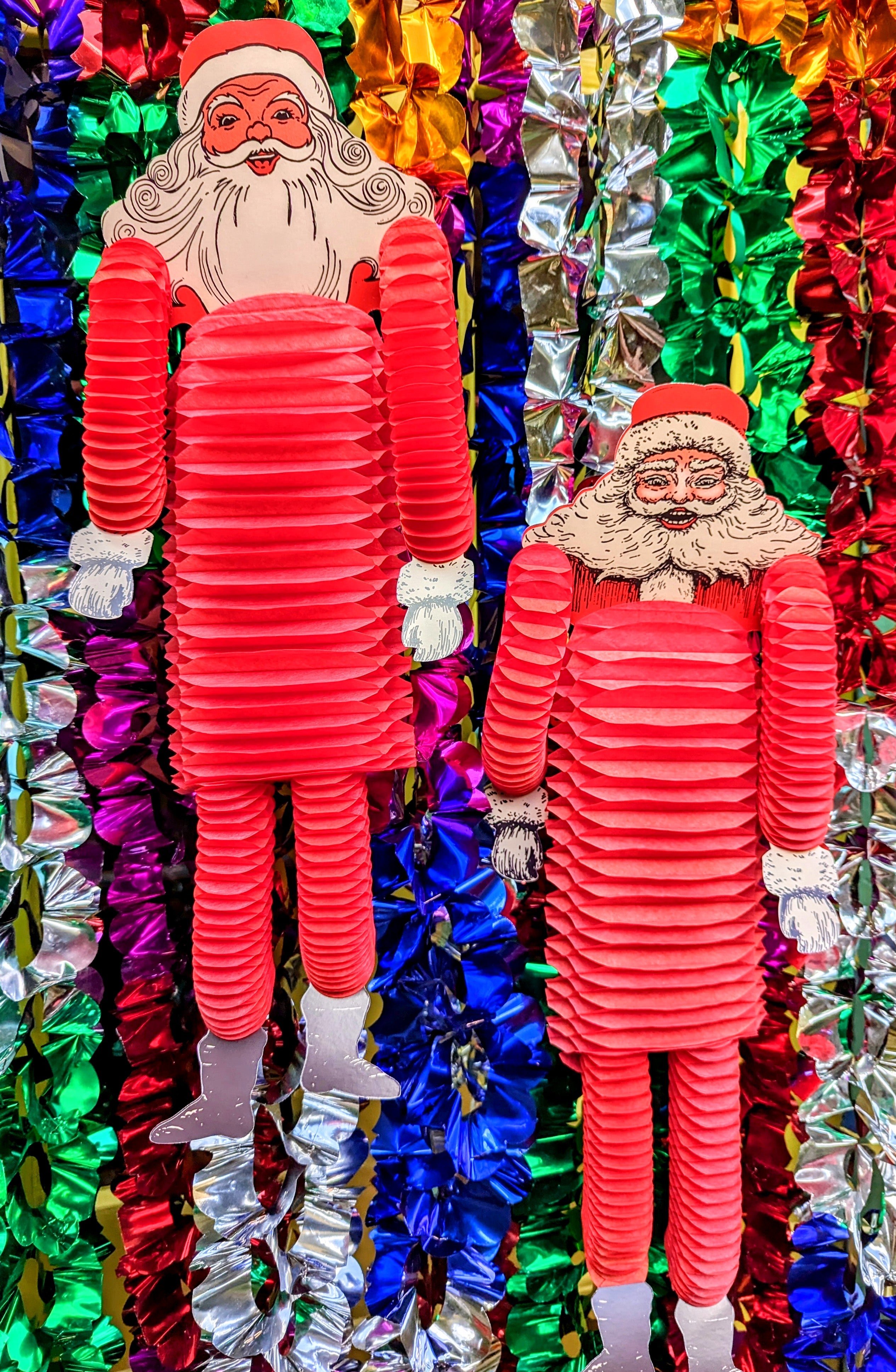 Santa tissue dancers