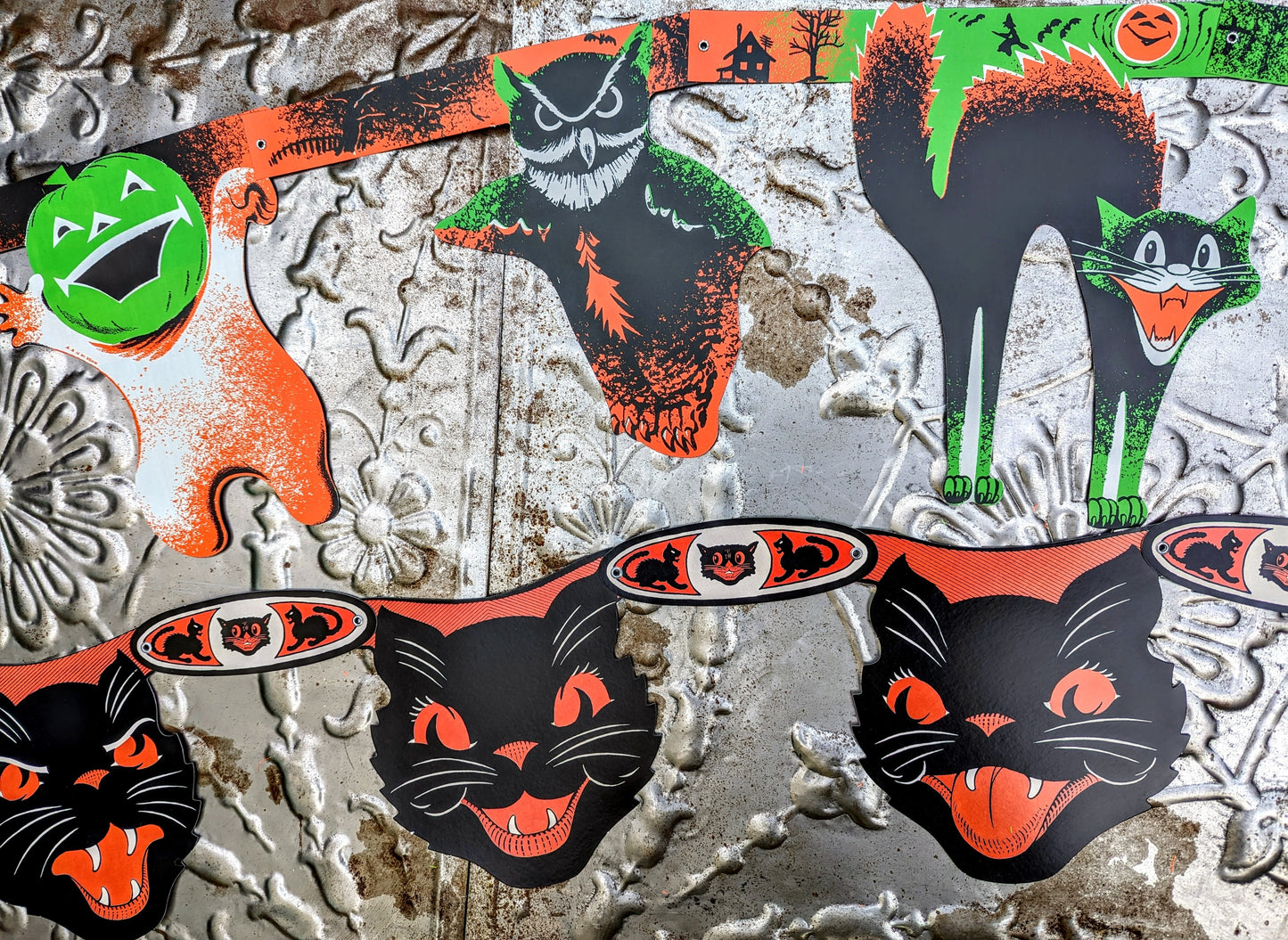Black cats and beasties garlands