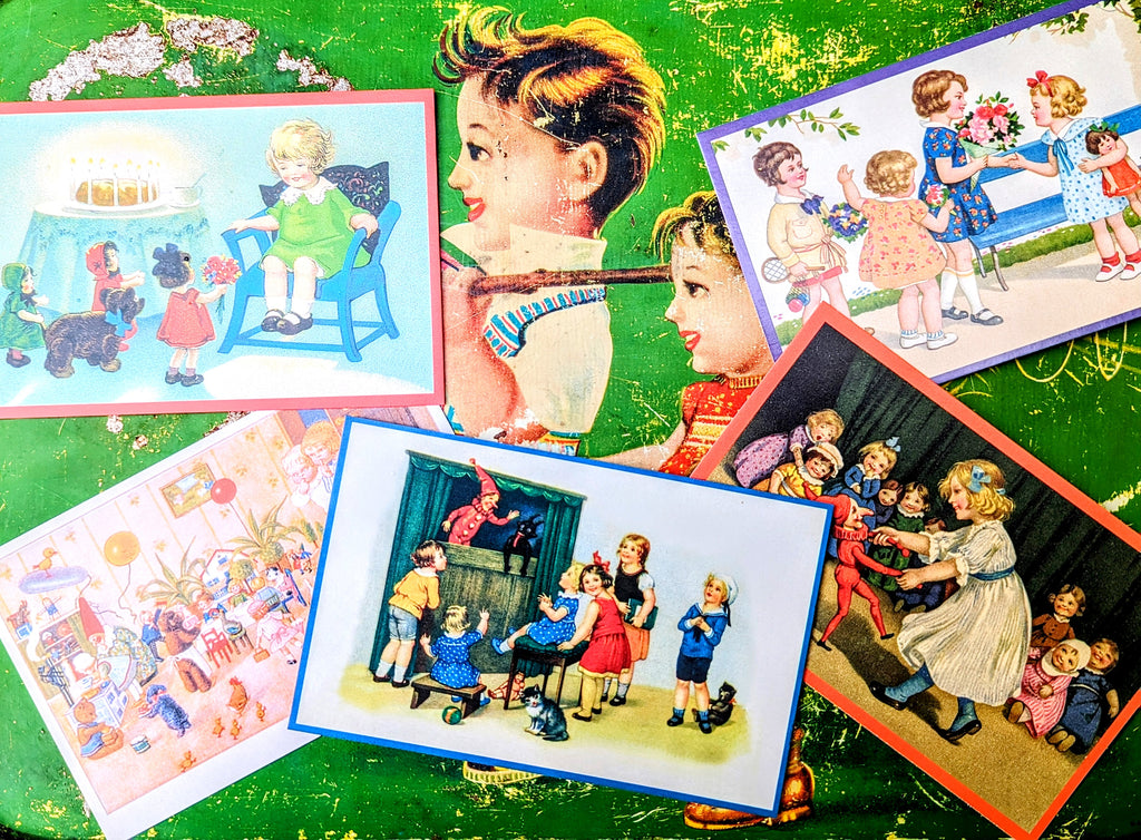 Fabulous vintage illustrations of kid's parties, toys, puppets and Punch and Judy on the beach! Fabulous images taken from antique German greetings cards. We particularly love the toys that come to life!!😁all the joy!

Postcards come with coloured envelopes .

Set of 6