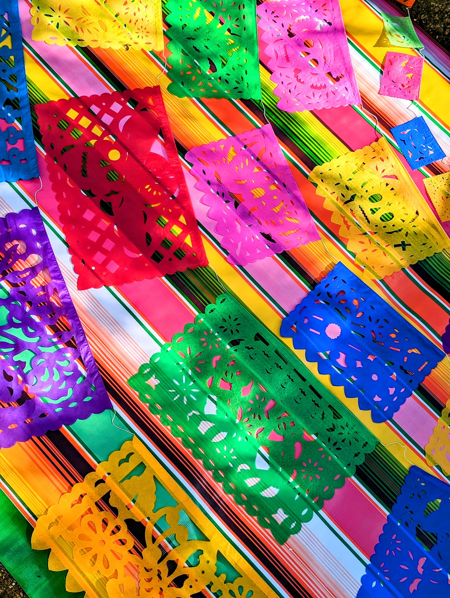 Mexican Picado papel