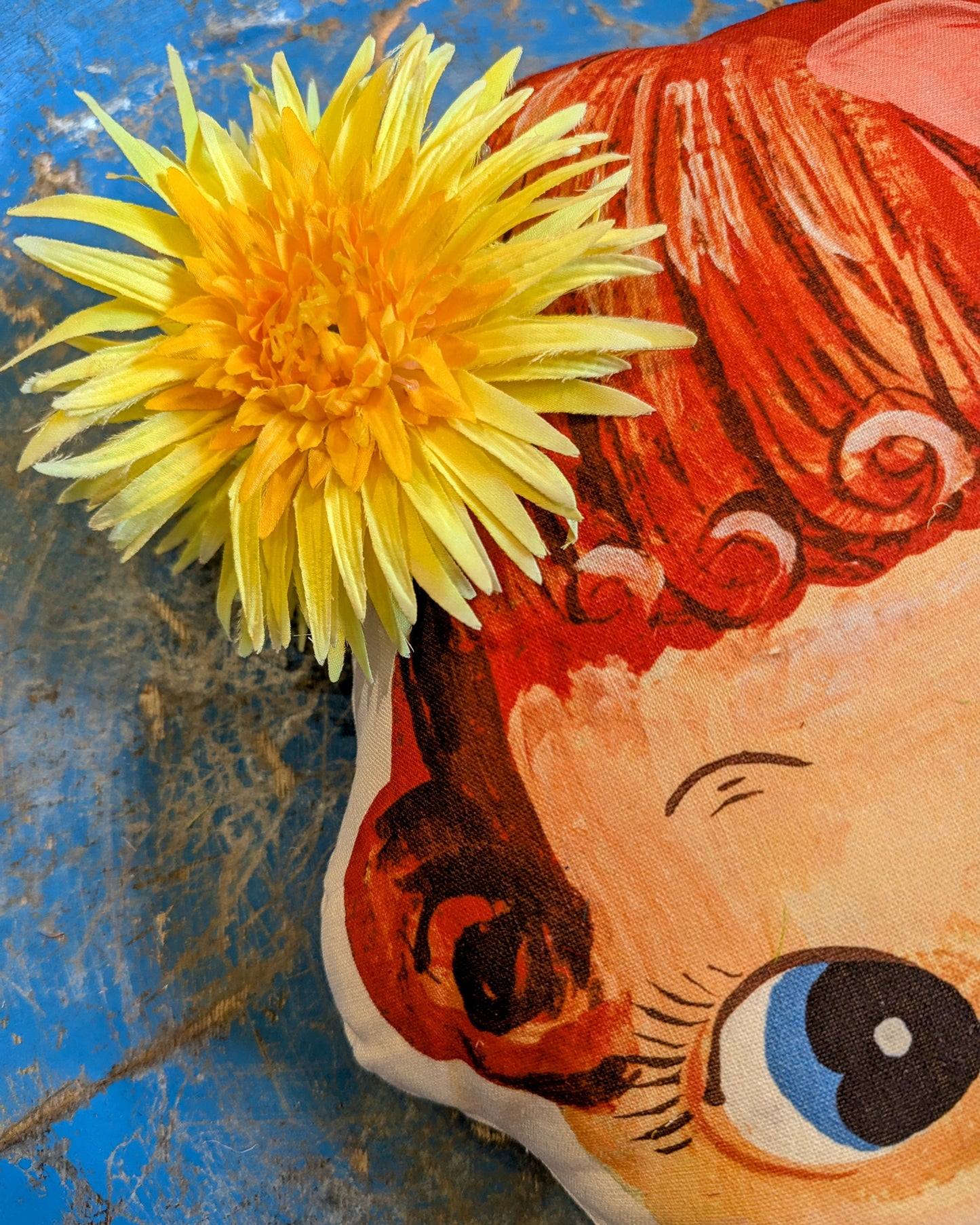 Double claw clip hair flowers - dahlia