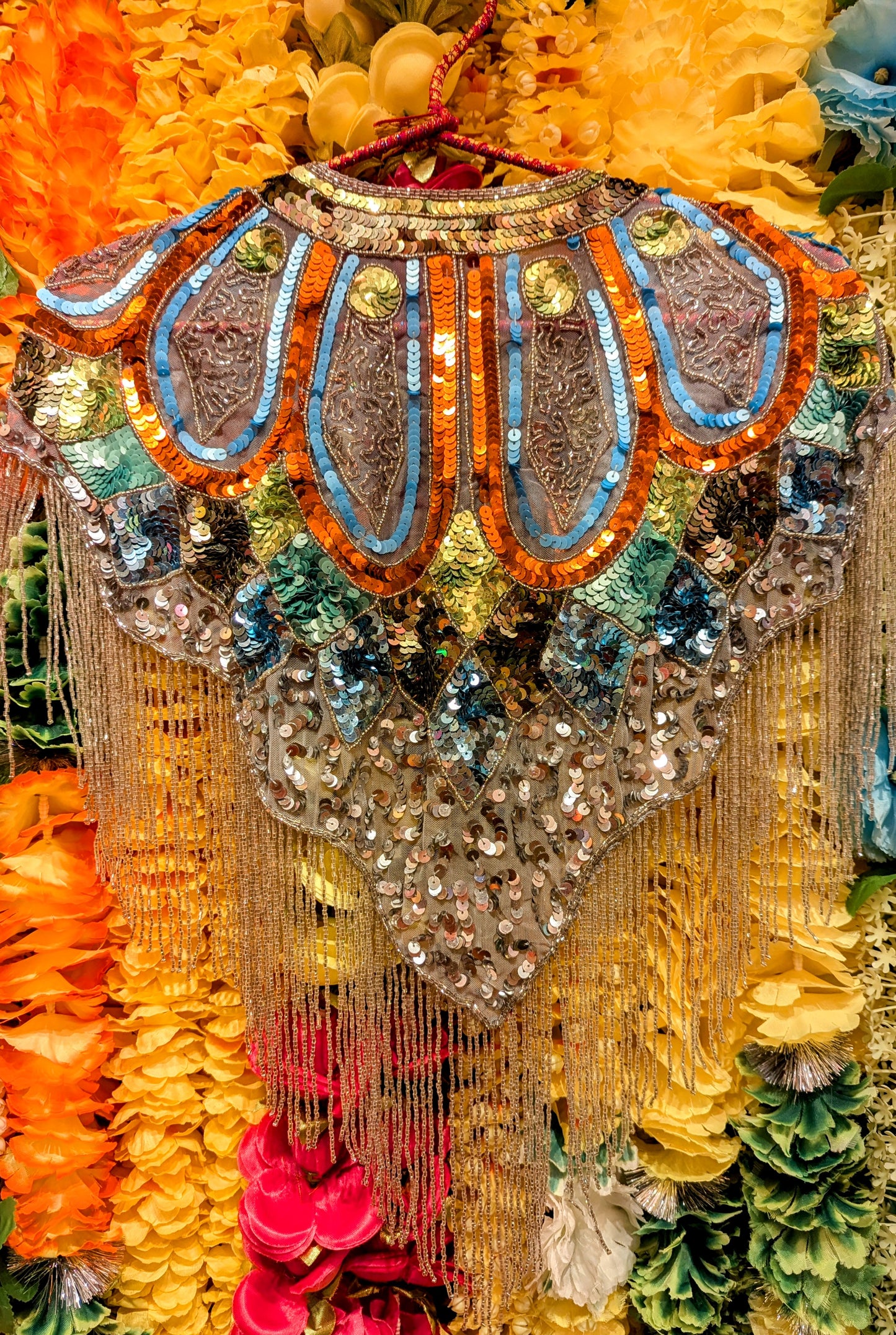 Disco dolly scallop sequin cape