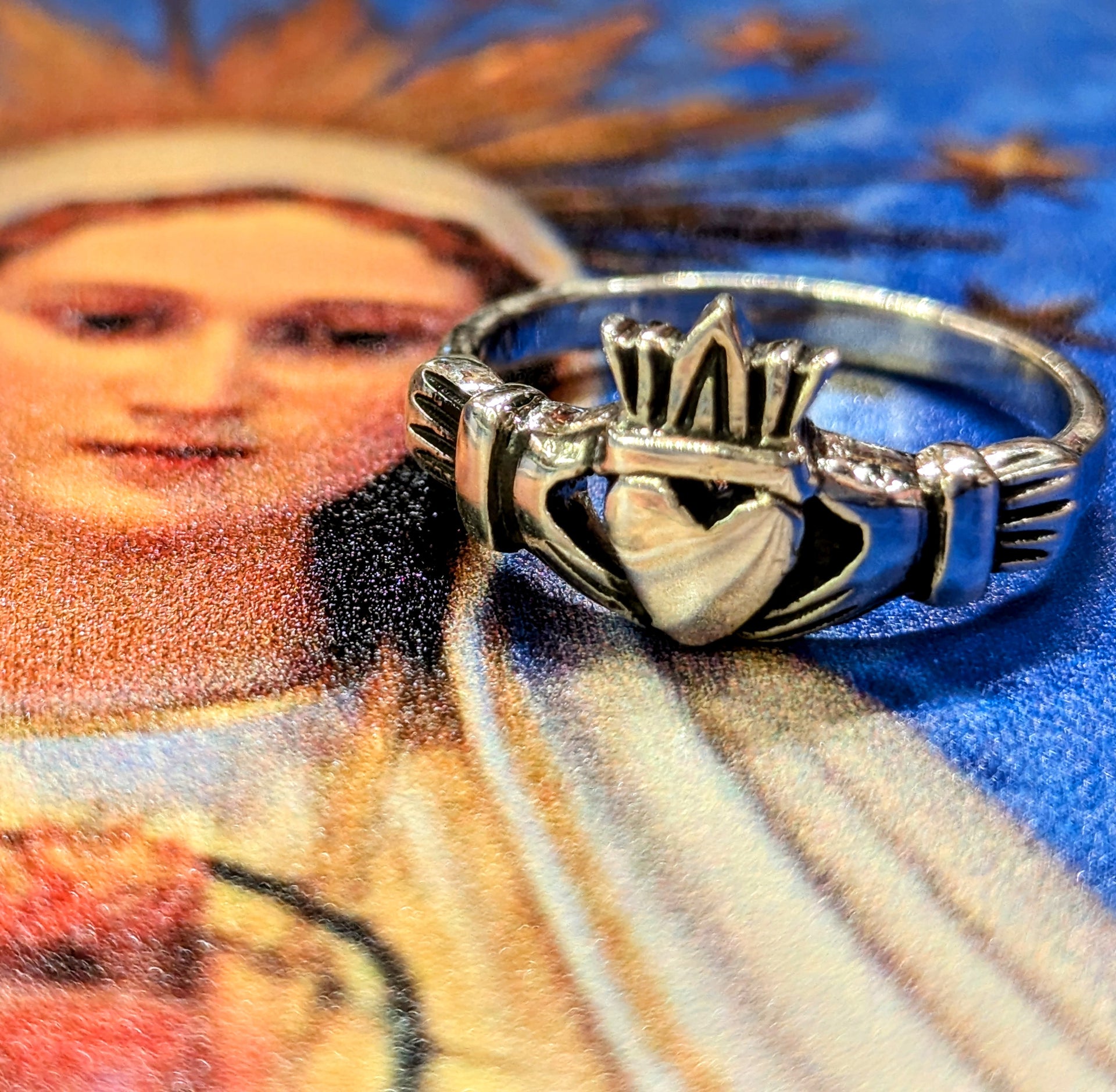 Claddagh rings – blackout shop brighton