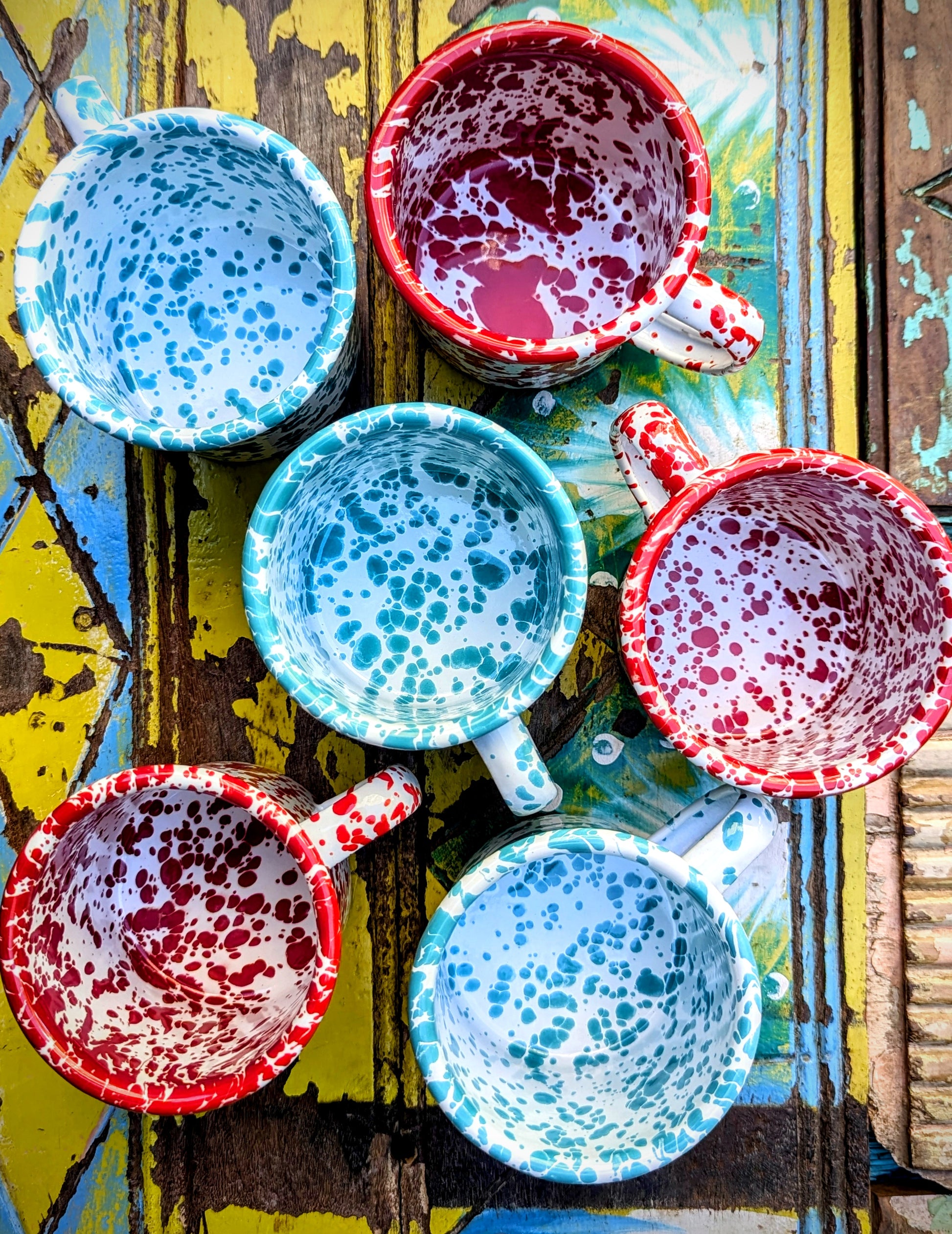 Cheers!!.
Glorious traditional North American splatterware designs on these heavy enamelled mugs, everyday use at home or away!!,and how great will these look on your dresser!!....pretty as well as ridiculously practical!
9 x 9 X 8cm
Enamel on steel
Crow Canyon splatterware enamel 