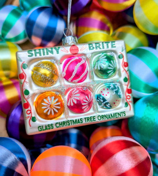 Shiny bright bauble box decoration