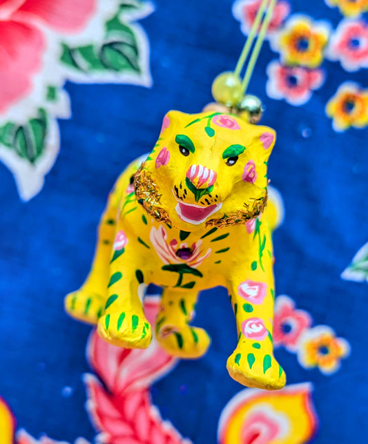 Crouching tiger