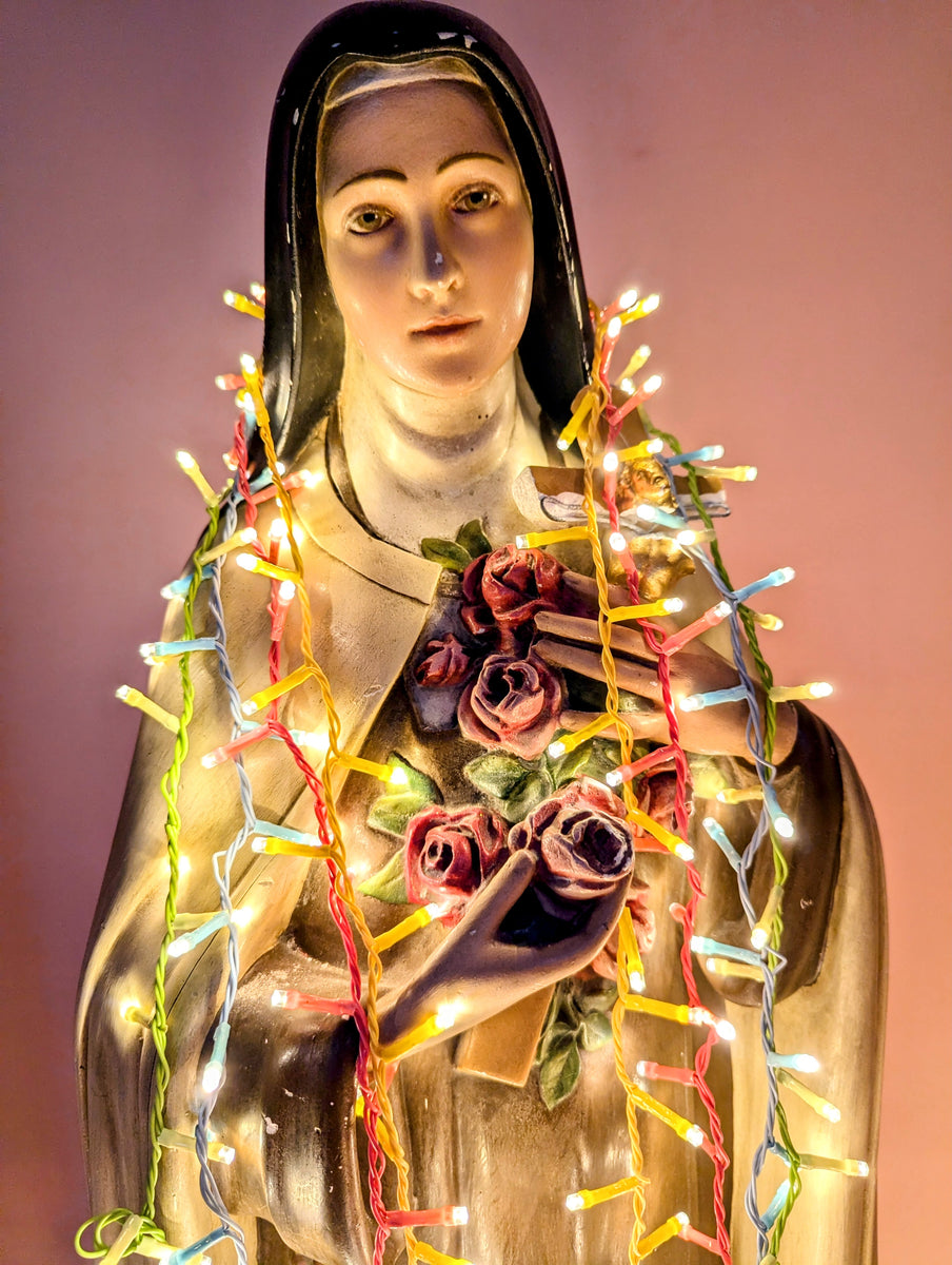 Pastel pin light string blackout shop brighton