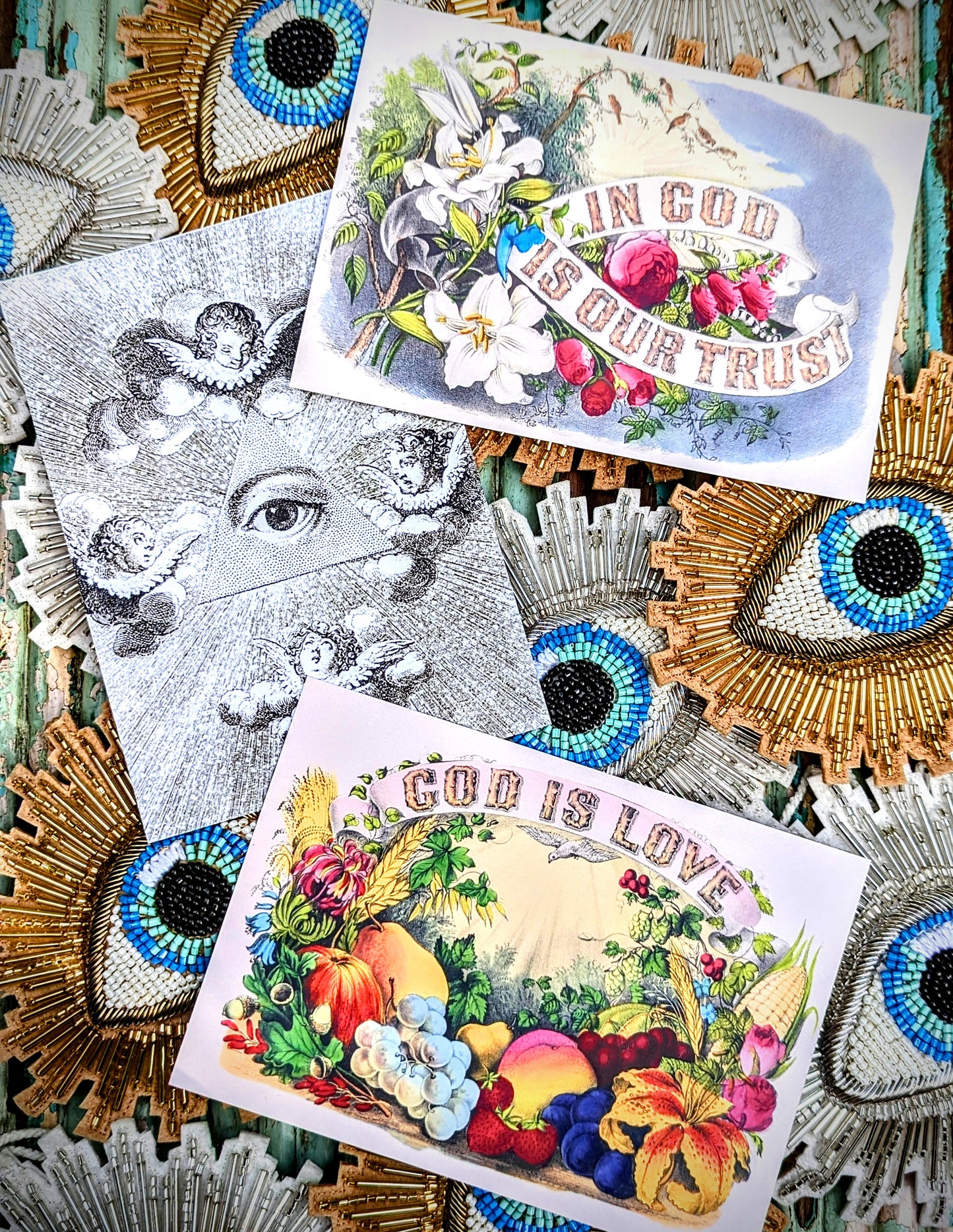 Set of 3 beautifully printed postcards with images taken from vintage Church, Masons and Missionary ephemera...it's good for you! 

Postcards come with envelopes.Set of 3

 Bazartherapy 
