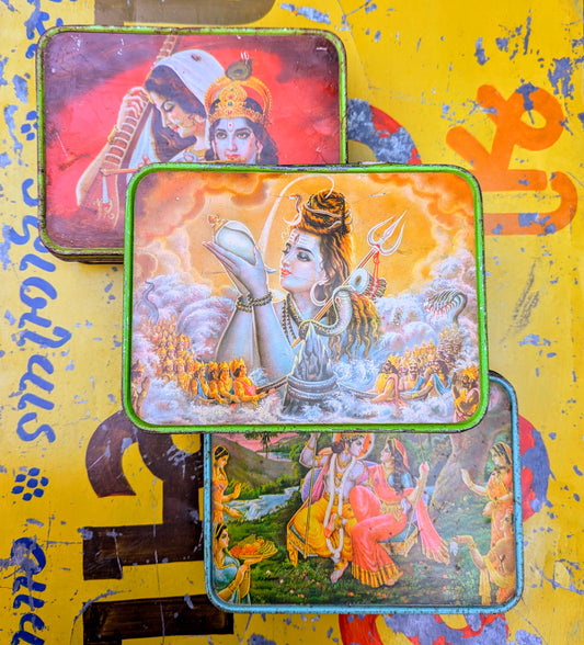 Vintage indian tins - Azad - small