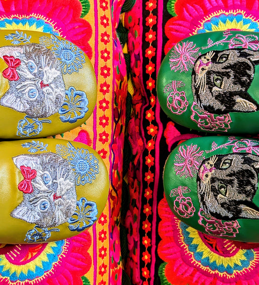 Sweet puss embroidered slippers