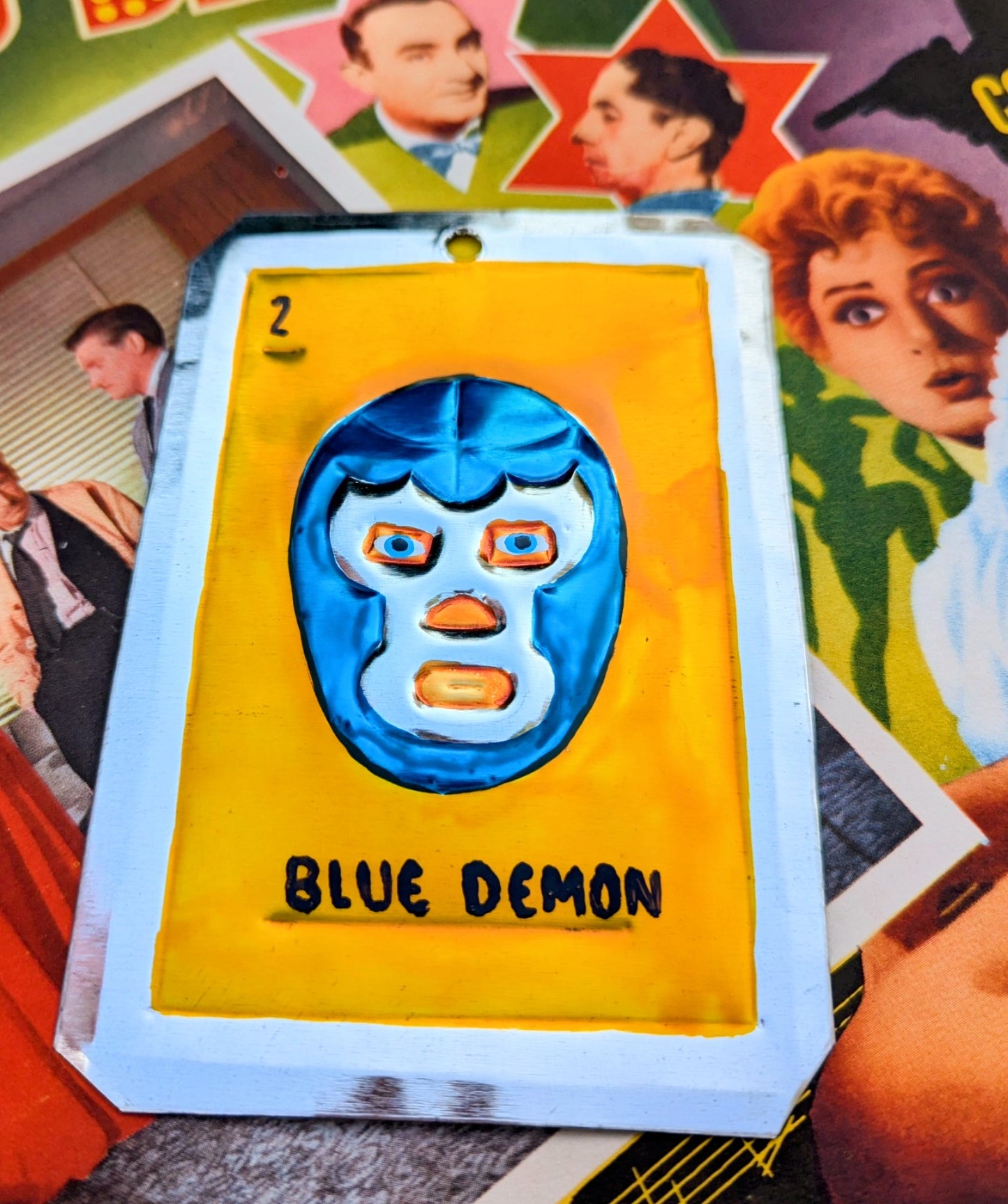Luchador tin plaques